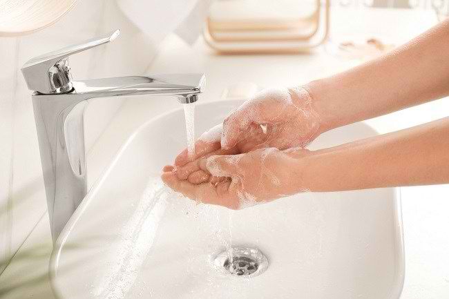 Pentingnya Cuci Tangan dengan Sabun dan Cara Tepat Melakukannya - Alodokter