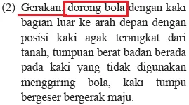 Bentuk gerakan kaki yang benar saat menggiring bola dengan kaki bagian dalam adalah