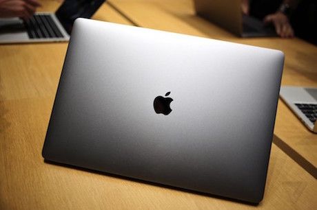 Cách làm sáng màu quả táo trên macbook pro