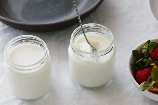 Cách làm sữa chua từ sữa tươi và sữa bột