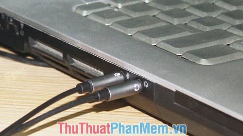 Kiểm tra jack cắm thiết bị