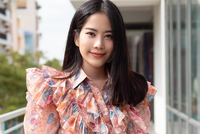 Hoa khôi Nam Em nộp hồ sơ thi Hoa hậu vào phút thứ 89