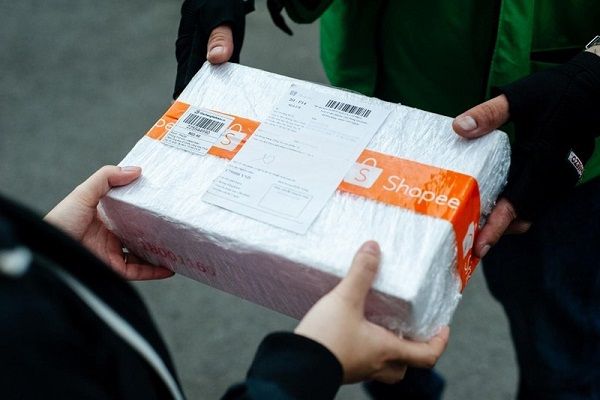 Đóng gói sản phẩm Shopee