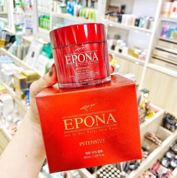 Epona đỏ (All-In-One Total Skincare Intensive): dưỡng da căng bóng và ngăn ngừa lão hóa. 