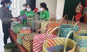 Uông Bí (Quảng Ninh):Biến rác thải nhựa thành tiền