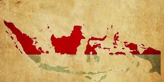 Bagaimana sistem kepercayaan masyarakat Indonesia sebelum masuknya pengaruh Hindu ke Nusantara?