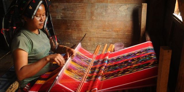 Teknik menenun dan apa perbedaan merajut Perbedaan Antara