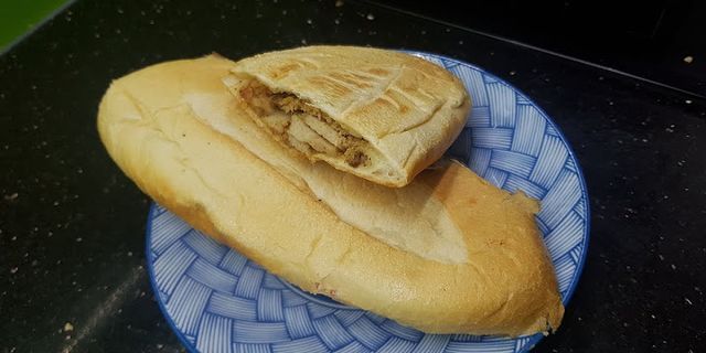 Cách làm bánh mì pate thịt nướng