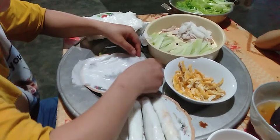 Cách làm bánh phở cuốn thập cẩm