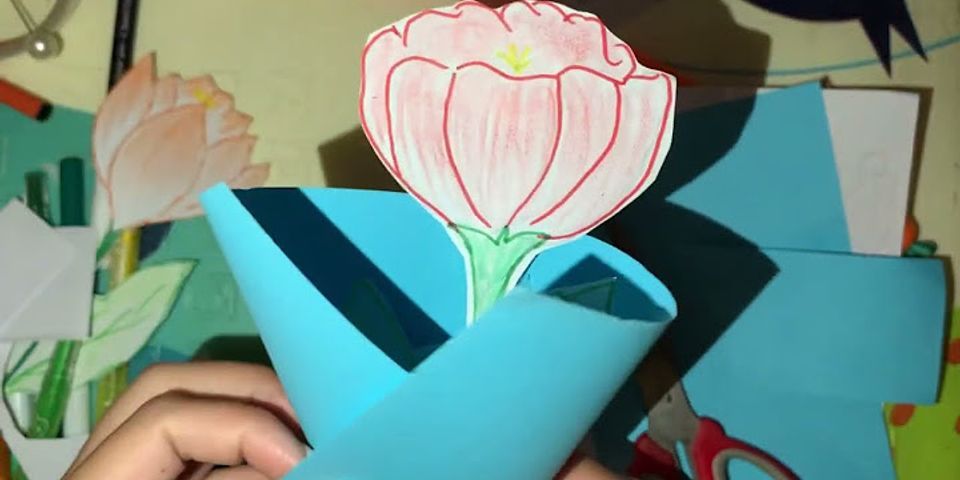 Cách làm hoa từ giấy gói hoa