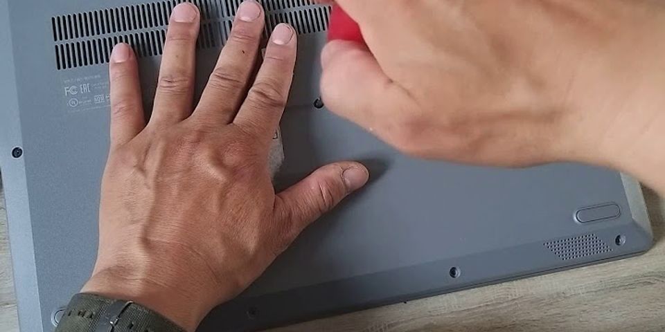 Cách mở khay đĩa trên laptop Lenovo