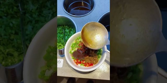 Cách pha nước chấm ăn lẩu Haidilao