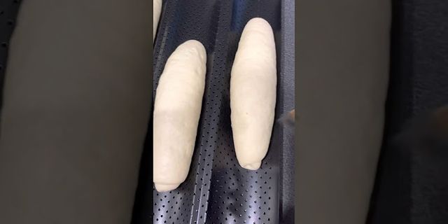 Cách rạch bánh mì đẹp