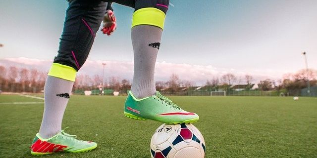 Top 9 contoh gerakan variasi dalam permainan sepak bola 2022