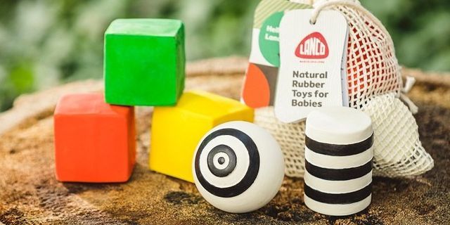 Top 10 đồ chơi montessori cho bé 8 tháng 2022