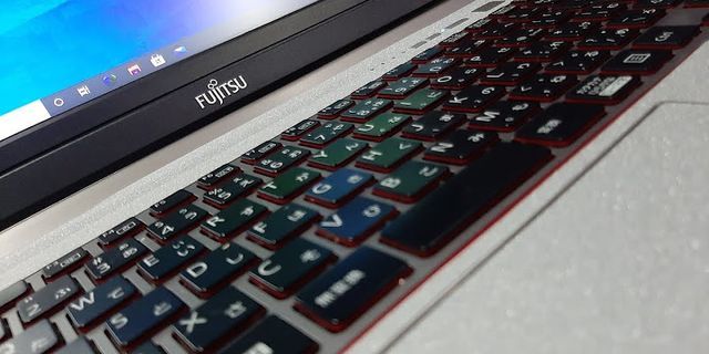 Fujitsu laptop Core i5