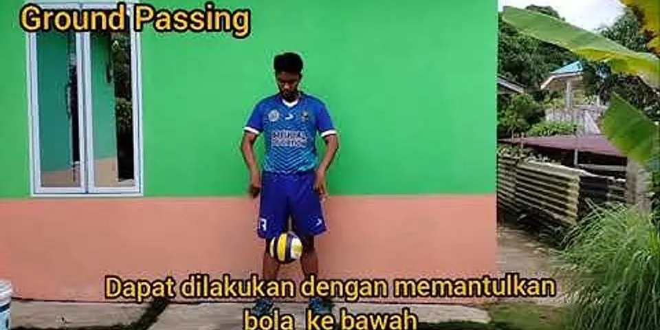 Jelaskan bentuk variasi latihan passing atas dalam permainan bola voli
