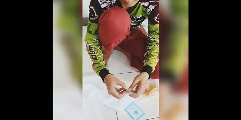 Karya seni rupa terapan yang dibuat dengan teknik ikat celup disebut batik
