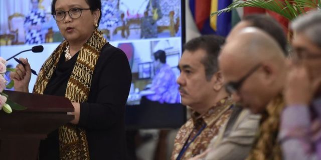 Top 10 landasan politik luar negeri indonesia yang bebas dan aktif terdapat dalam pasal 2022
