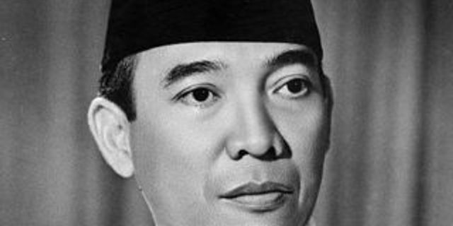 Siapakah yang dijuluki sebagai bapak koperasi indonesia?