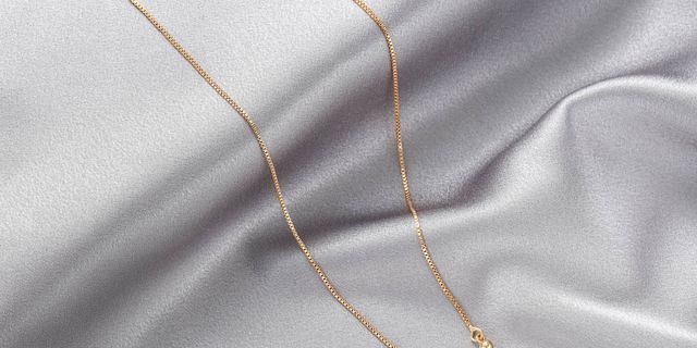 Top 10 kalung wanita titanium lapis emas putih terbaik 2022