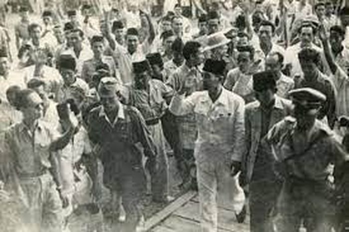 Sidang bpupki yang pertama pada tanggal 29 mei 1 juni 1945 membahas masalah