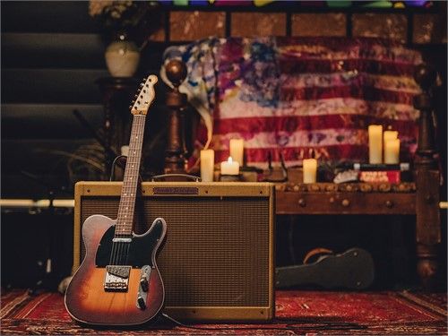 Tại Sao Đàn Guitar Điện Fender Luôn Có Giá Rất Cao