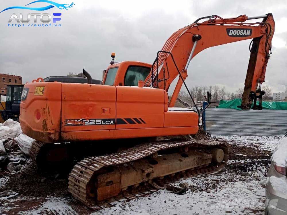 Máy xúc Doosan DX225LCA